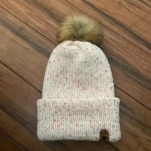 Speckled knit beanie with pompom - Valentines winter hat