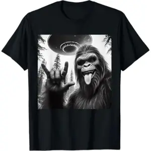 Summer 2026 UnisexSummer 2026 Unisex[100% Cotton] [100% Cotton]  Funny Sasquatch Bigfoot Rock On Selfie With UFO Alien T-Shirt  Golf Gift T-Shirt For Men and WomenGraphic Tee Breathable / SoftGraphic Tee Breathable / Soft