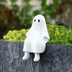 Resin Ghost Figurine, Cute Sitting Ghost Decor for Outdoor Garden, Pond Fish Tank, Home Office Desk Decoration, Halloween Christmas Gift