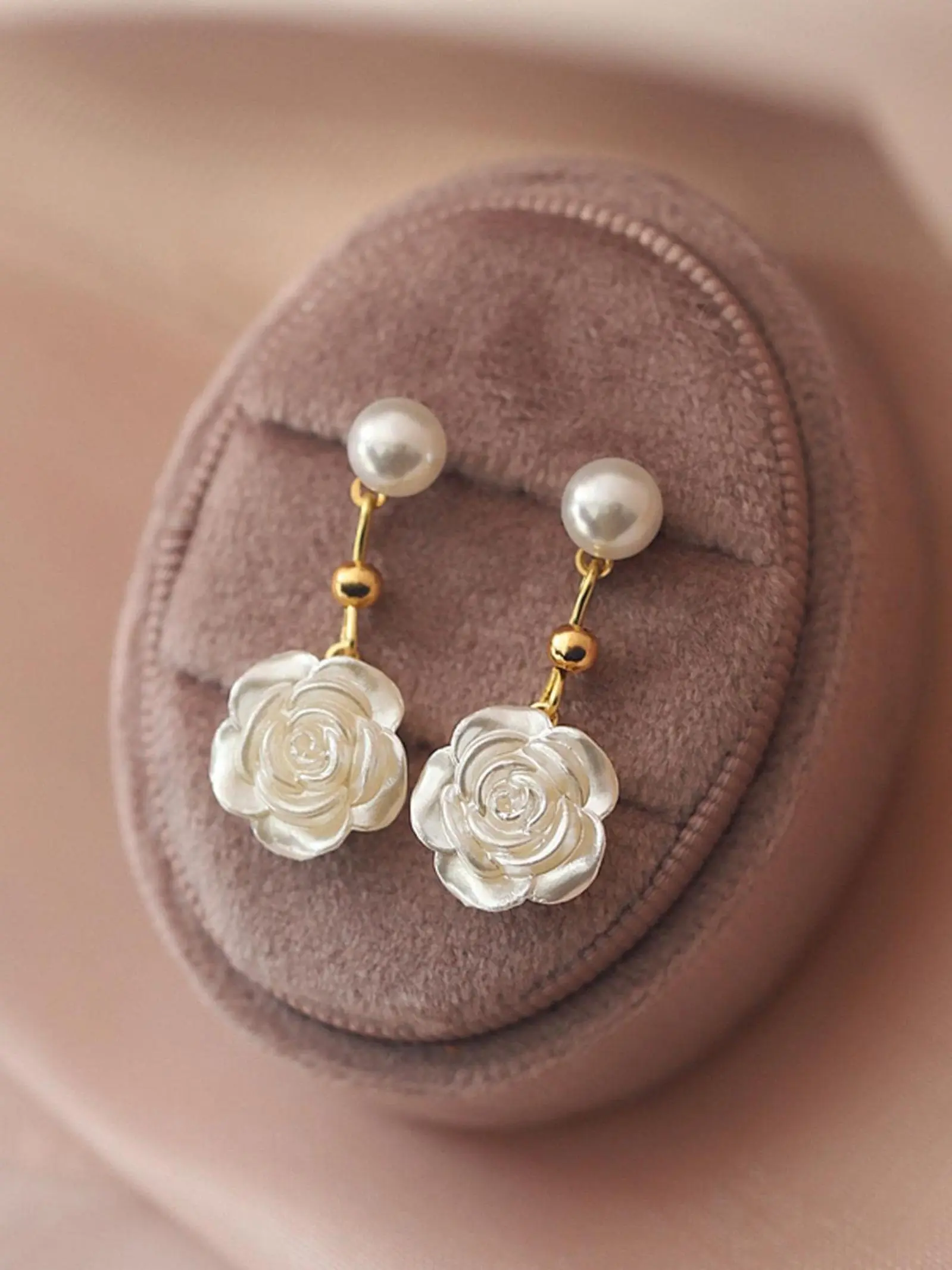 Rose & Faux Pearl Decor Dangle Earrings, High Quality Earrings, Fashionable Jewelry for Women, Daily Clothing Decor, Trendy All-match & Exquisite Jewelry for Birthday Gift, Fashionable Jewelry Accessories