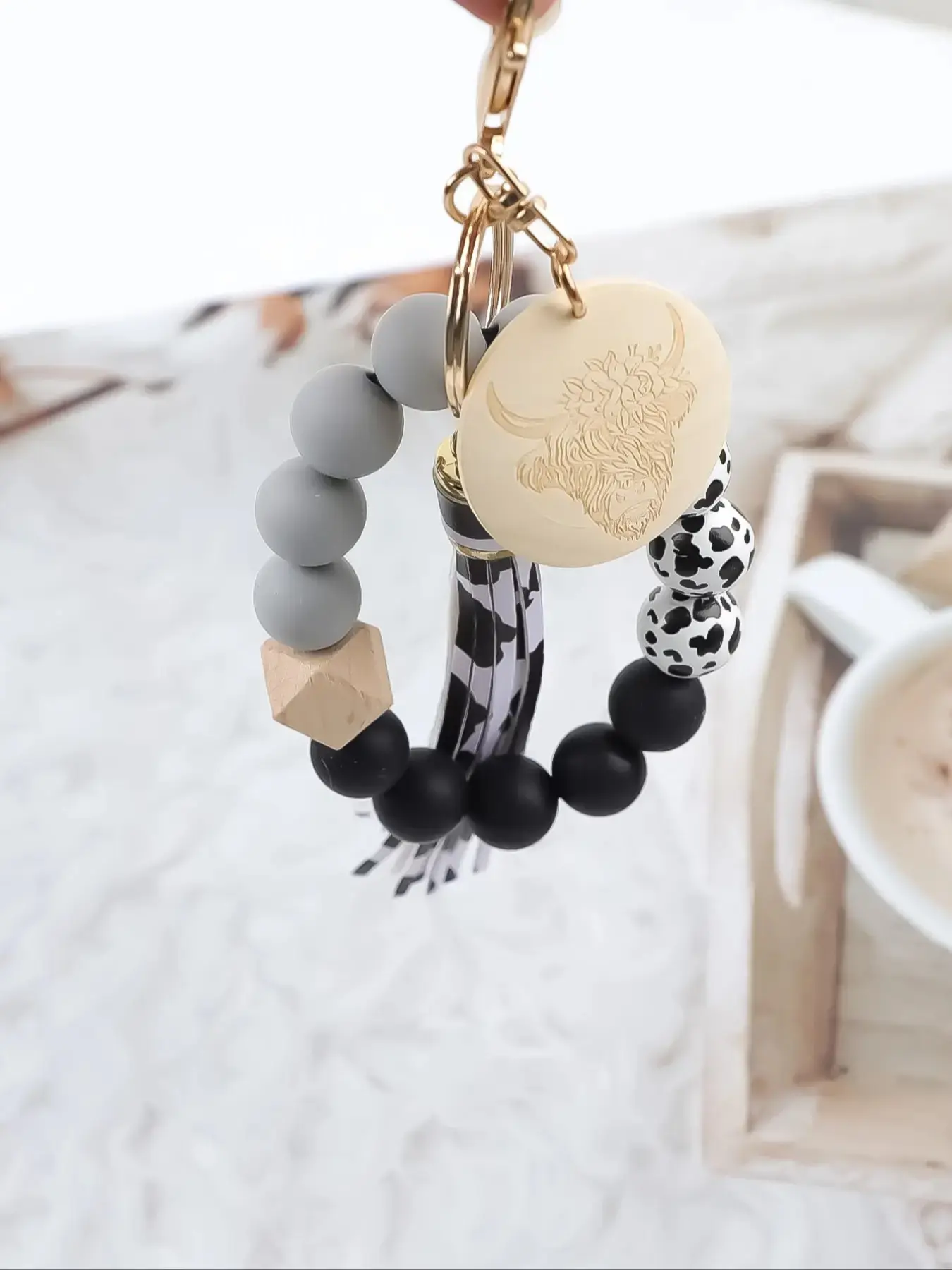 Unisex Boho Style Cow Pattern Beaded Keychain, Animals Keychain Decor, Tassel & Ox Charm Keychain with Beaded Bracelet, Summer 2024 Fashion Accessories As Birthday Gift, Stylish Keychain, Tassel Decorated Keychain, Aesthetic Keychain