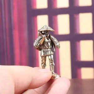 Creative Strawman Farmer Plowing Field Vintage Bronze Carving Craft Decorative Antique Tea Pet Small Ornament Statue Ornaments Statues