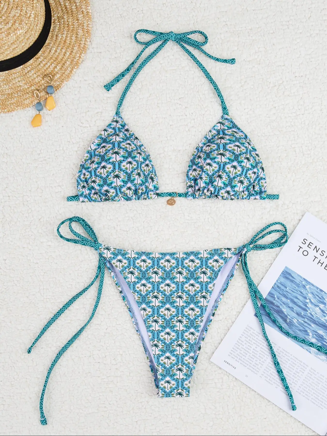 Women's Tropical Coconut Tree Print Bikinis Set, Halter Triangle Swim Bra & Knot Side Swim Panty, Fashion Chic Ladies Bathing Suit for Summer Beach Ho