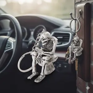 Punk Skull Toilet Keychain, Gothic Car Keyring, Zinc Alloy Prank Holder, Unique Backpack charm for motorcycle Lovers, Halloween Fun Gift, Durable retro Goth Keychain, Edgy Waist Clip Accessory, Mini Creepy Toilet Model Keyring