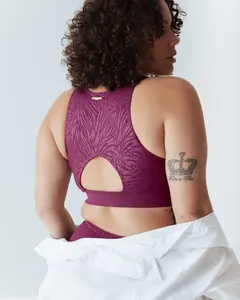 Reinforced Plus Size Sports Bra with Wide Straps