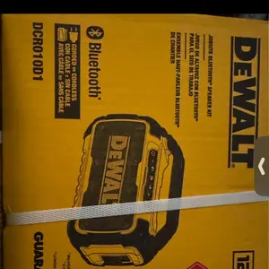 Dewalt Bluetooth radio