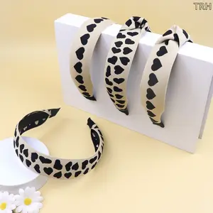Knotted Heart Print Wide Headbands for Women, 4cm Padded High Crown Hair Hoops, Soft Fabric Non-slip Headbands, Cute Aesthetic Hair Accessories for Daily Makeup, Holiday Party & Casual Outfit Styling