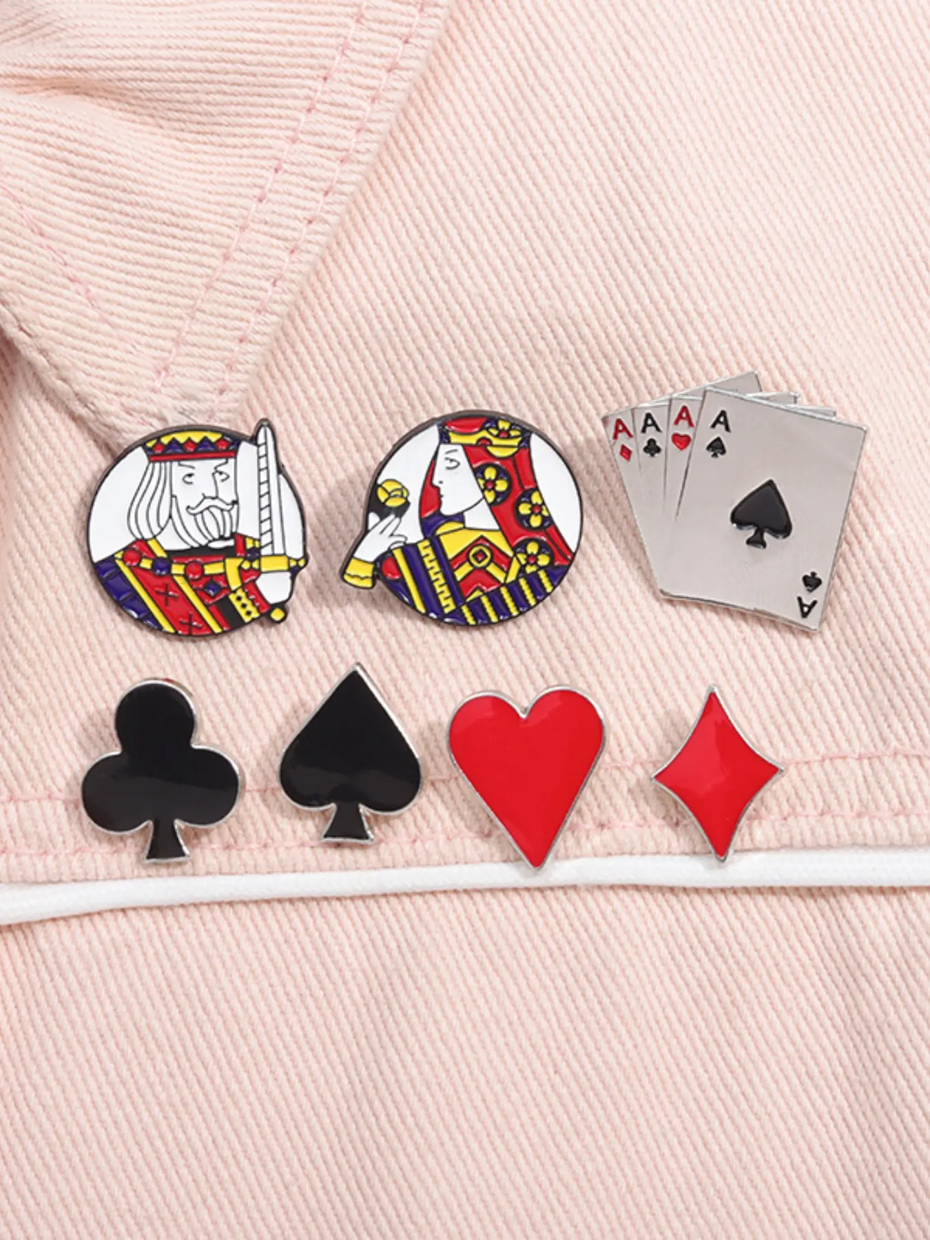7-Piece Creative Classic Poker Enamel Brooch Set, Poker Spades Heart & Comic Queen Badge, Unisex Lapel Pin Accessories for Hats Bags, Drop Set Pins, Men Accessories, Alloy Brooch Pin
