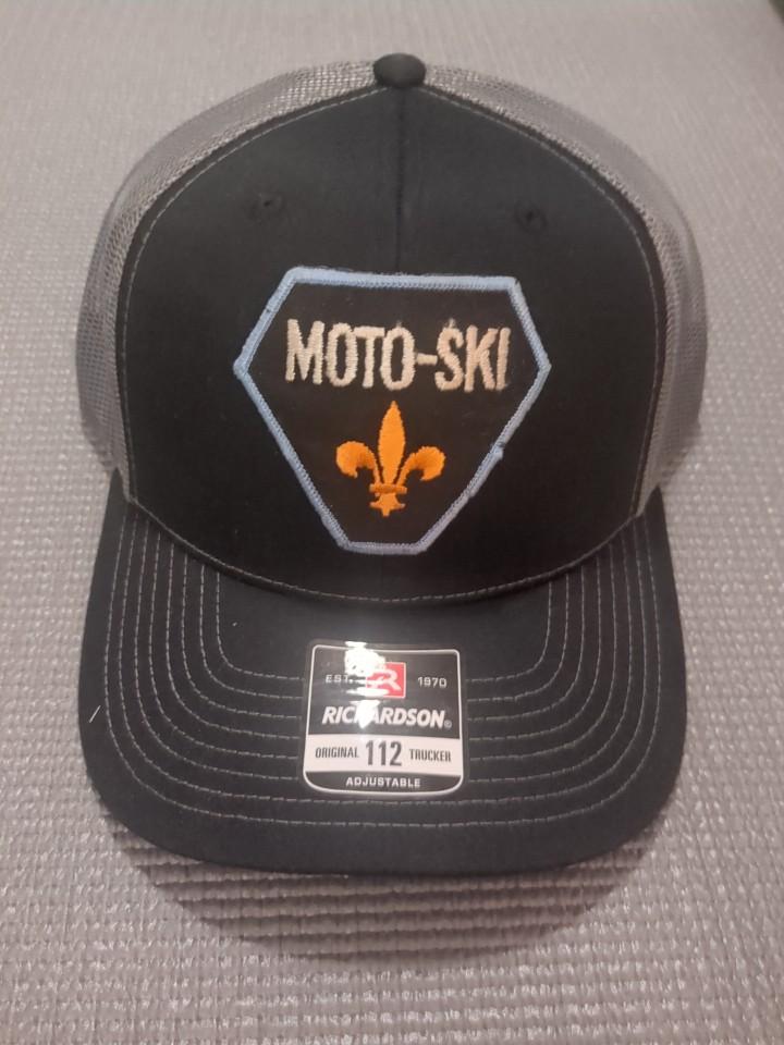 Richardson vintage retro Trucker hat with Moto ski patch abuelita  chocolate