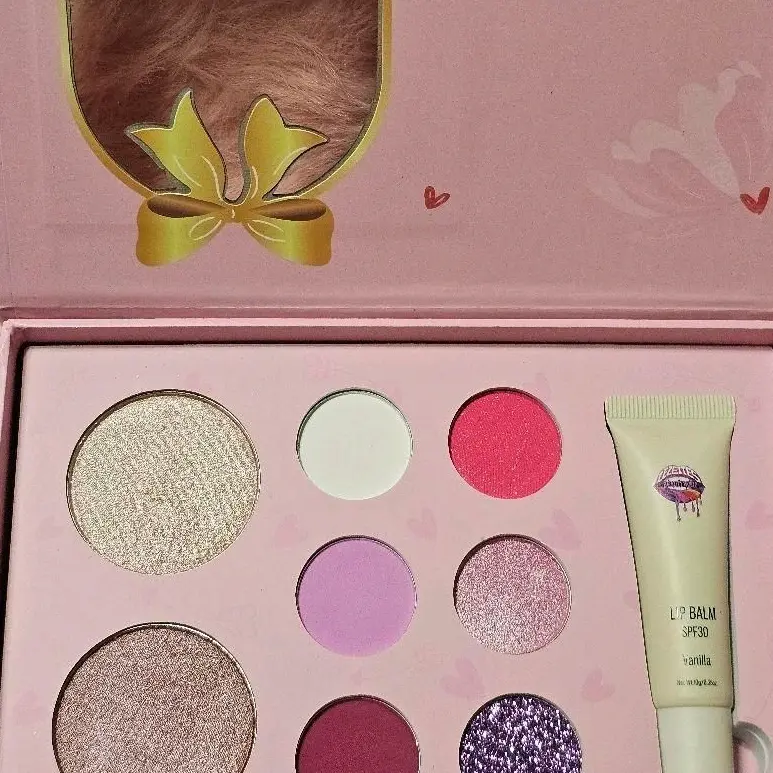 Lezettesbeautyworld Makeup Palette - Love Never Fails Vol. 2 Cosmetic Set with Eyeshadow, Highlighter & SPF 30 Lip Balm for All Skin Types, Single Item, Daily