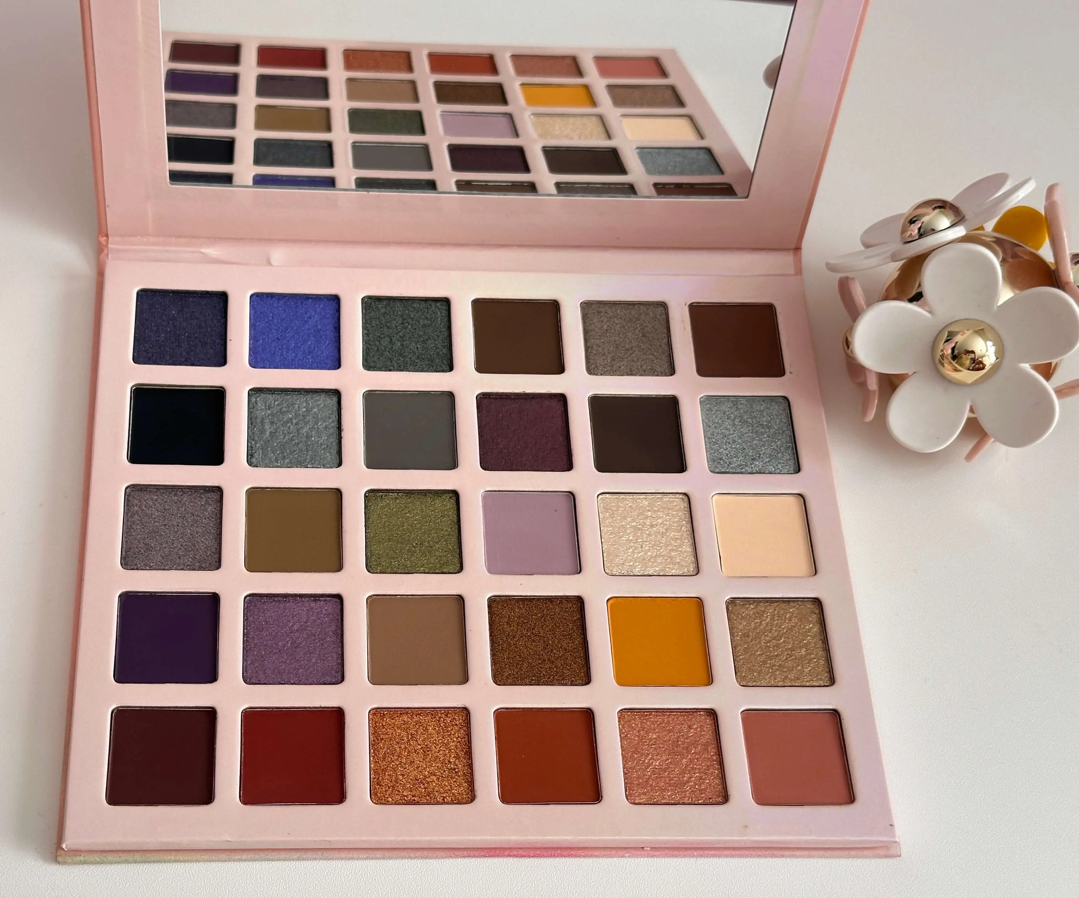 Pure Nora 30-Shade Natural Pressed Powder Eyeshadow Palette - Dewy, Shimmer, Cruelty-Free, Sensitive Skin-Friendly Makeup for Daily Eye Looks