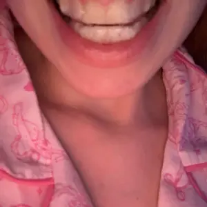 Product Review of GuruNanda Whitening Strips, 7-day treatment (7 Packets - 2 Strips per pack) - Non-Slip, Dry Strip Technology from L**i