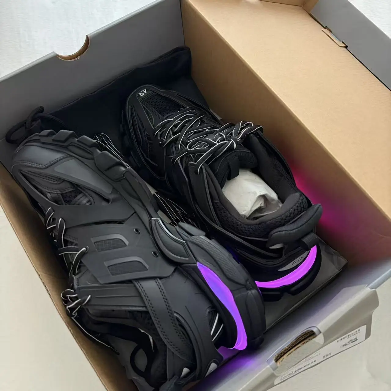 Sports Street Track LED-Illuminated Chunky Shoes, Casual Breathable Couple Training Footwear