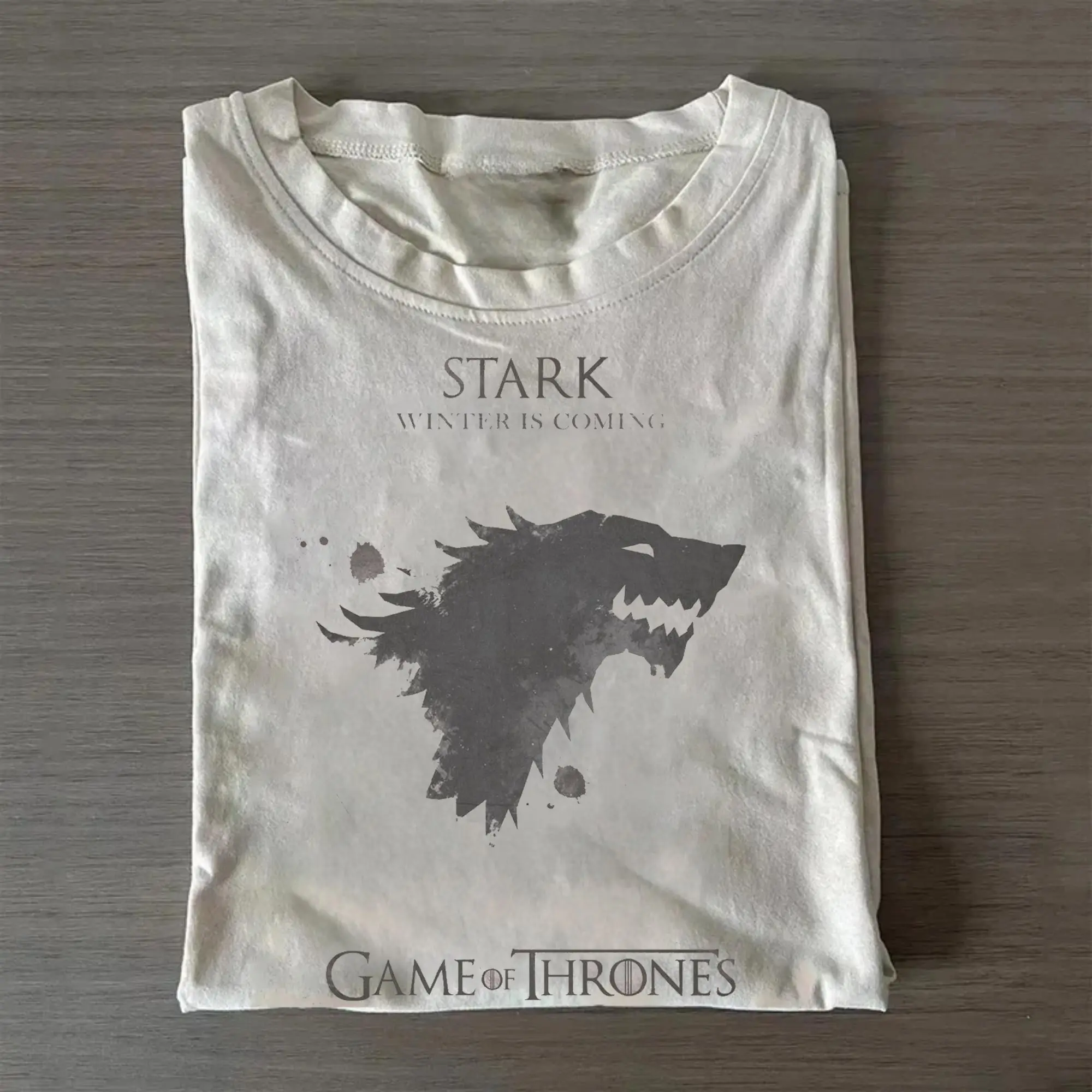 Gildan Men's Vintage Short-Sleeve Game of Thrones T-Shirt, House Stark 'Winter is Coming' Graphic, Casual Streetwear Top