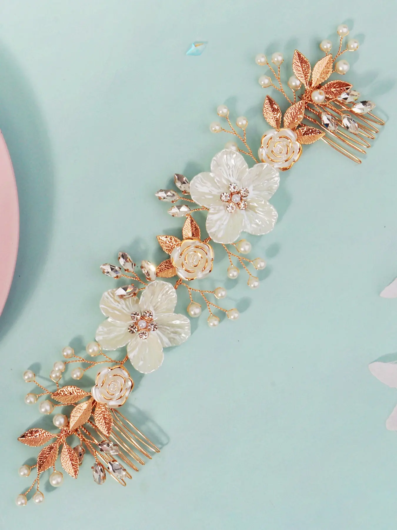 Elegant Floral Leaf Design Bridal Headpiece, Delicate Double Comb Hairband, Wedding Dress Accessory for Bridesmaids, Jasmine Princess Crown