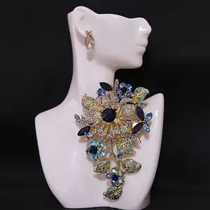 1pc Elegant Oversized Rhinestone Brooch, Luxury Irregular Shape, Fashionable Women'S Novelty Brooch Accessory, Used for Clothing and Clothing'S Eye-catching Jewelry