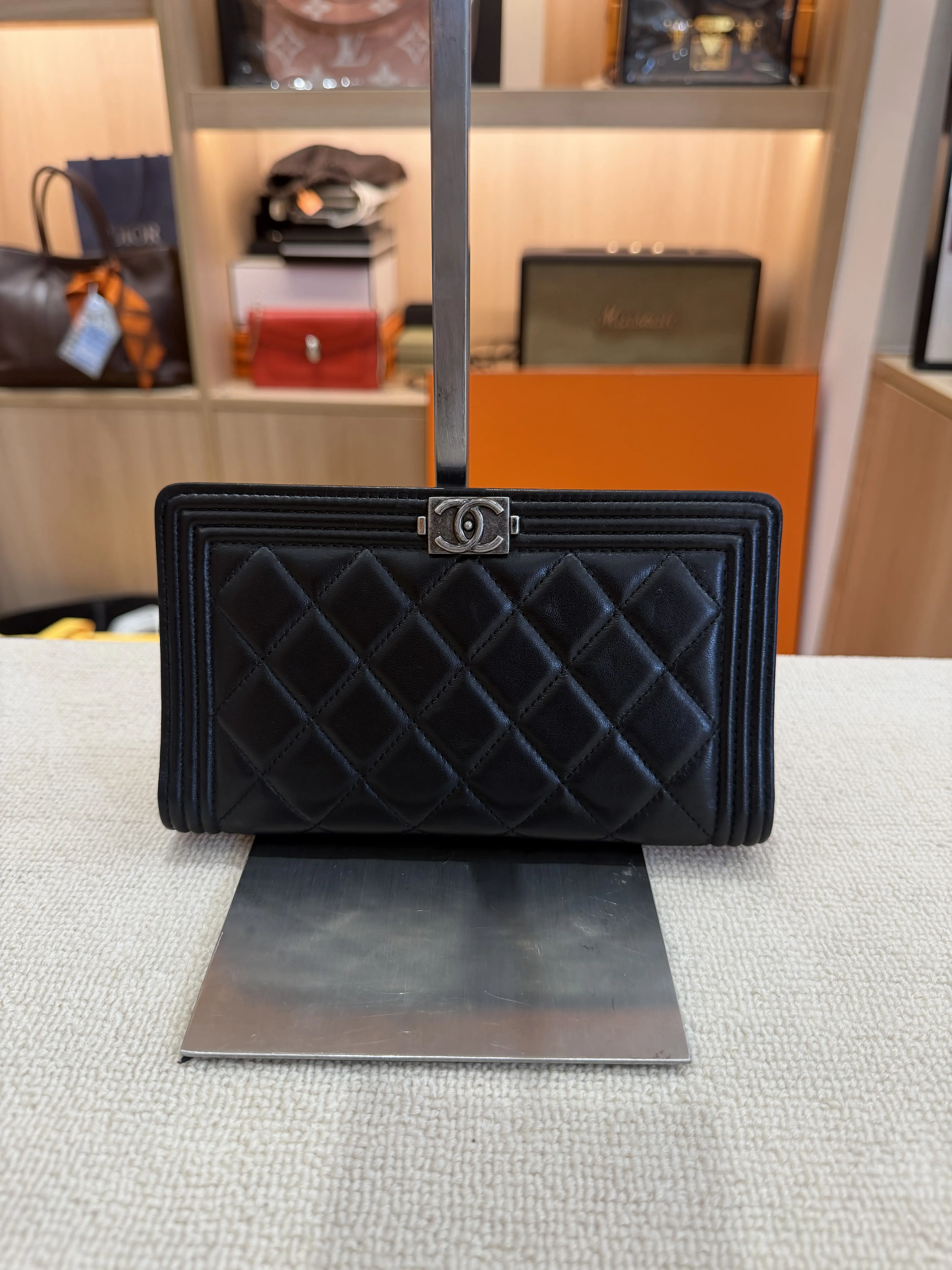 Pre-owned CHANEL Boy Long Wallet Black Quilted