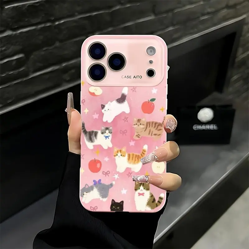 Cute, hand-painted kitten print phone case with a girly style. Suitable for iPhone 17 Pro Max, 16 Pro Max, 15 Pro Max, and 14 Pro Max. Full lens protection. Also compatible with iPhone 15, 14, 13, and 12. Made of skin-friendly TPU material.