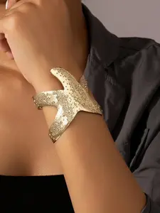 New Geometric Iron Starfish Bracelet Bangle, Unique Design Women's Vintage Style, Fashion Accessory for Ladies