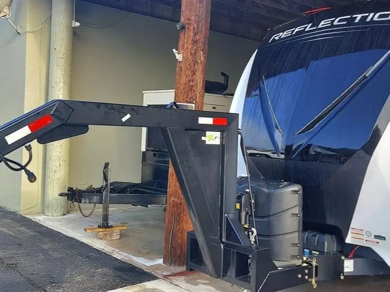 BP Conversion, converts a bumper pull RV into a gooseneck.