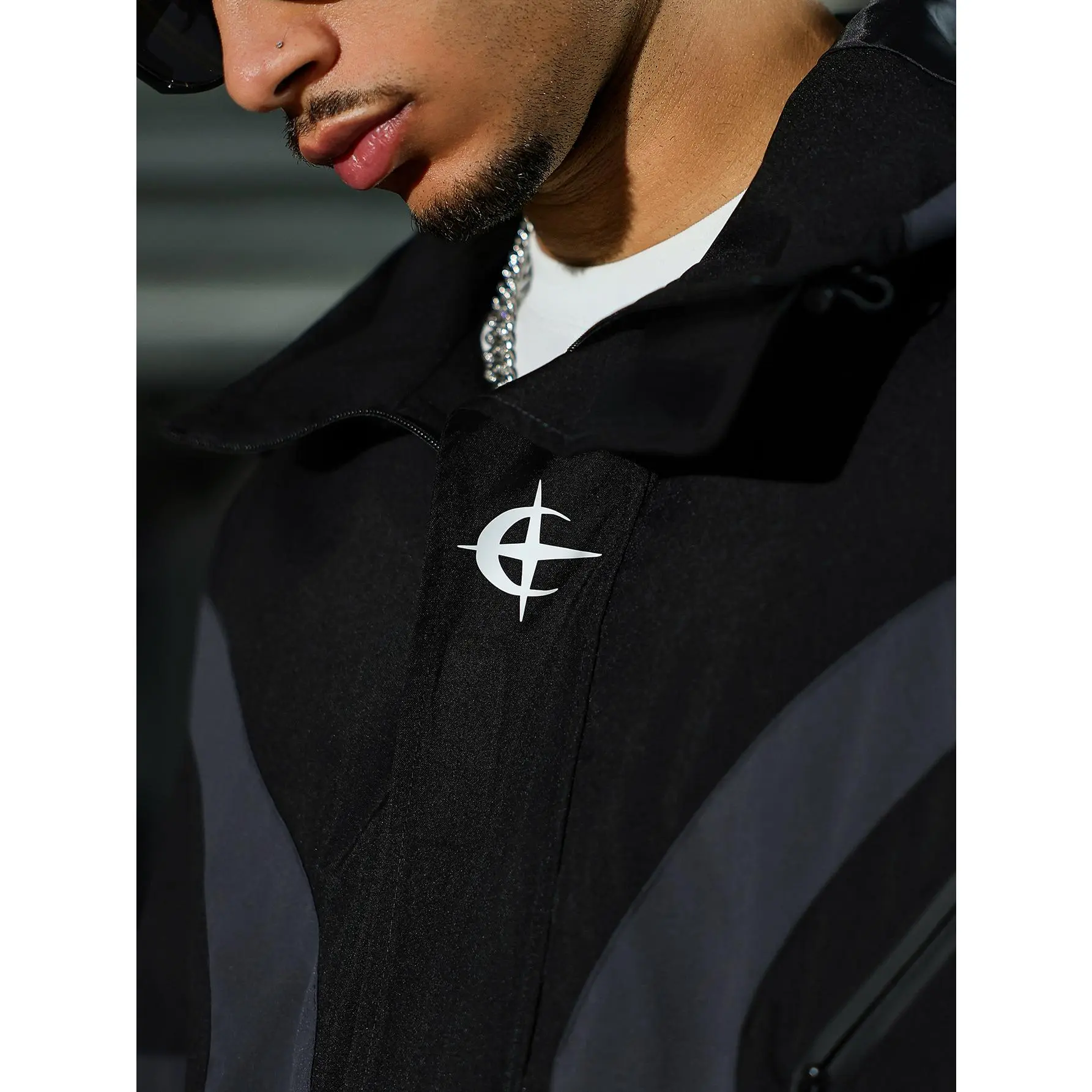 Y2K Futuristic Techwear Jacket | Grey & White Aesthetic