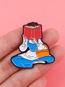 Elegant Reading Girl Enamel Brooch, Cartoon Design Personalized Zinc Alloy Badge, Fashion Backpack Accessory, Perfect Gift for Friends