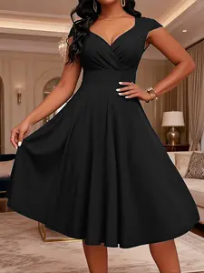 Fashionable Plus Size Summer Streetwear Casual Wear Dress, Waist-Cinch Half-Sleeve A-Line V-Neck Dress, Medium Elasticity, Easy Dry Womenswear