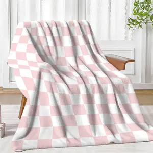 1pc Pink White Checkered Blanket, Cute Checkerboard Flannel Blanket, Soft and Comfortable Blanket, Checkered Design Blanket, Suitable for Sofa Bed Decoration, Gift, Birthday Present