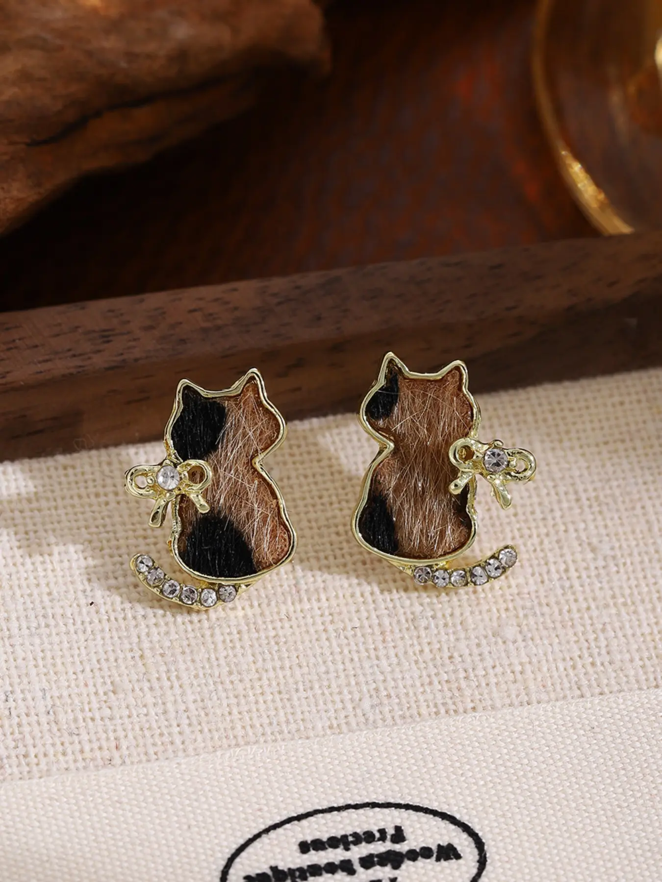 Cute Rhinestone Leopard Print Cat Earrings, Silver Color Studs, Korean Style Fashion Jewelry for Women, Small and Elegant Design