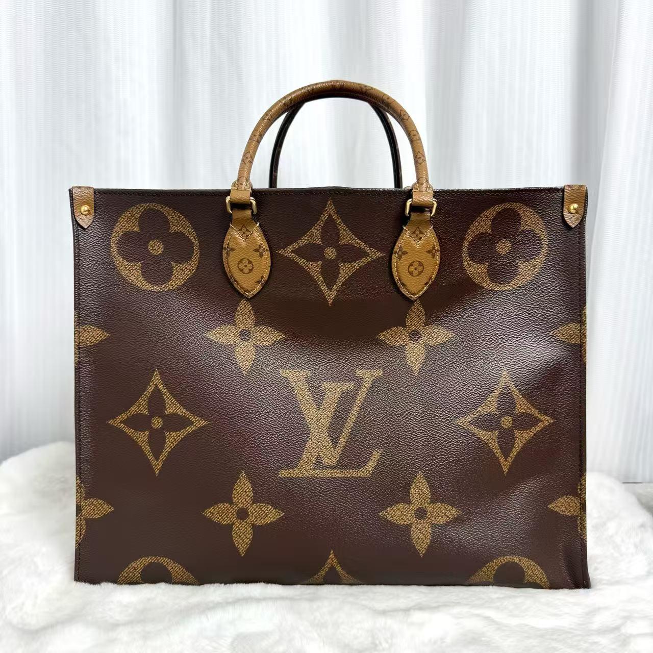 Pre-owned Louis Vuitton Monogram Giant Reverse OnTheGo MM Tote Bag |21269460