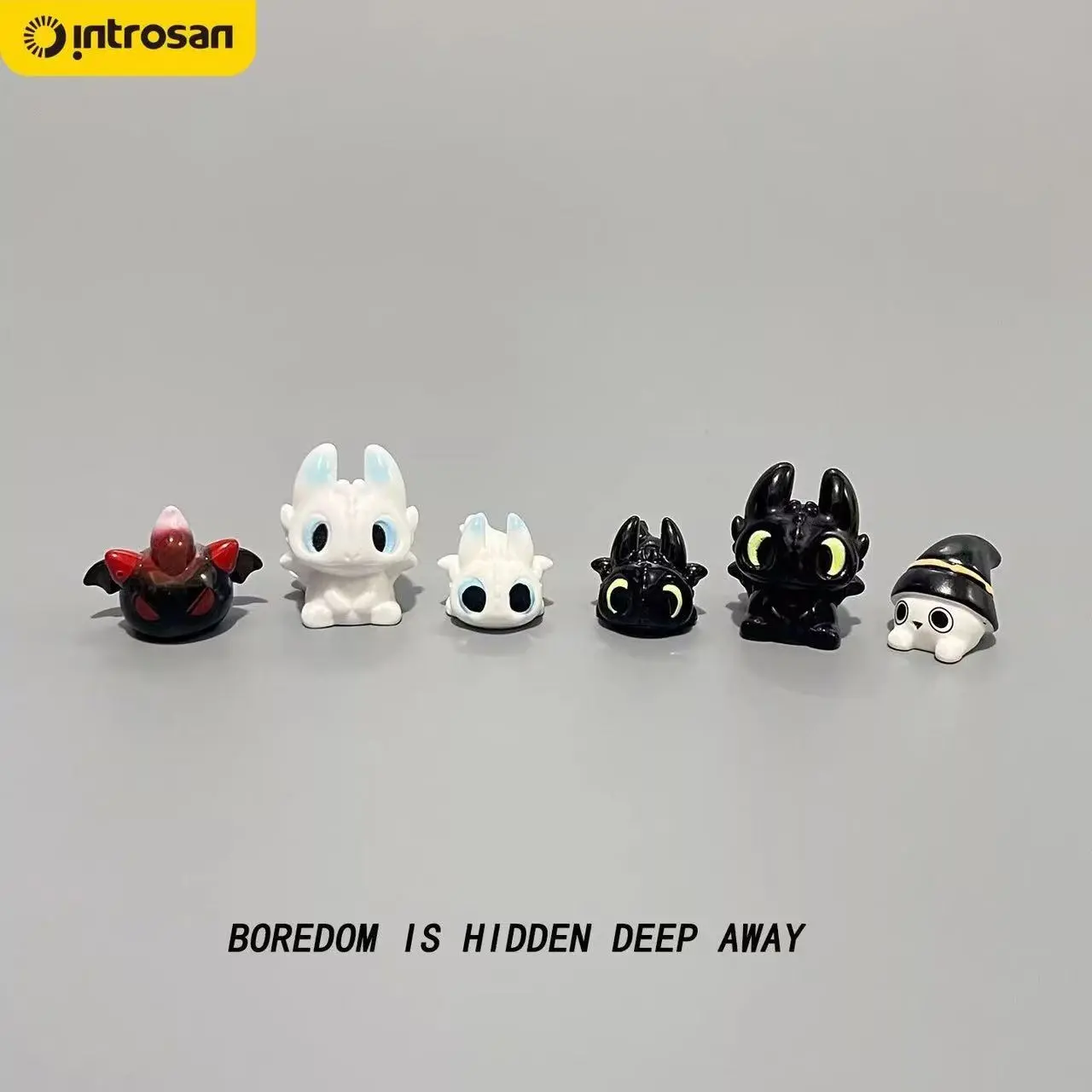 Cute Toothless & Light Fury Mini Figurine Set, Cartoon Desktop Ornaments DIY Accessories Healing Small Dolls