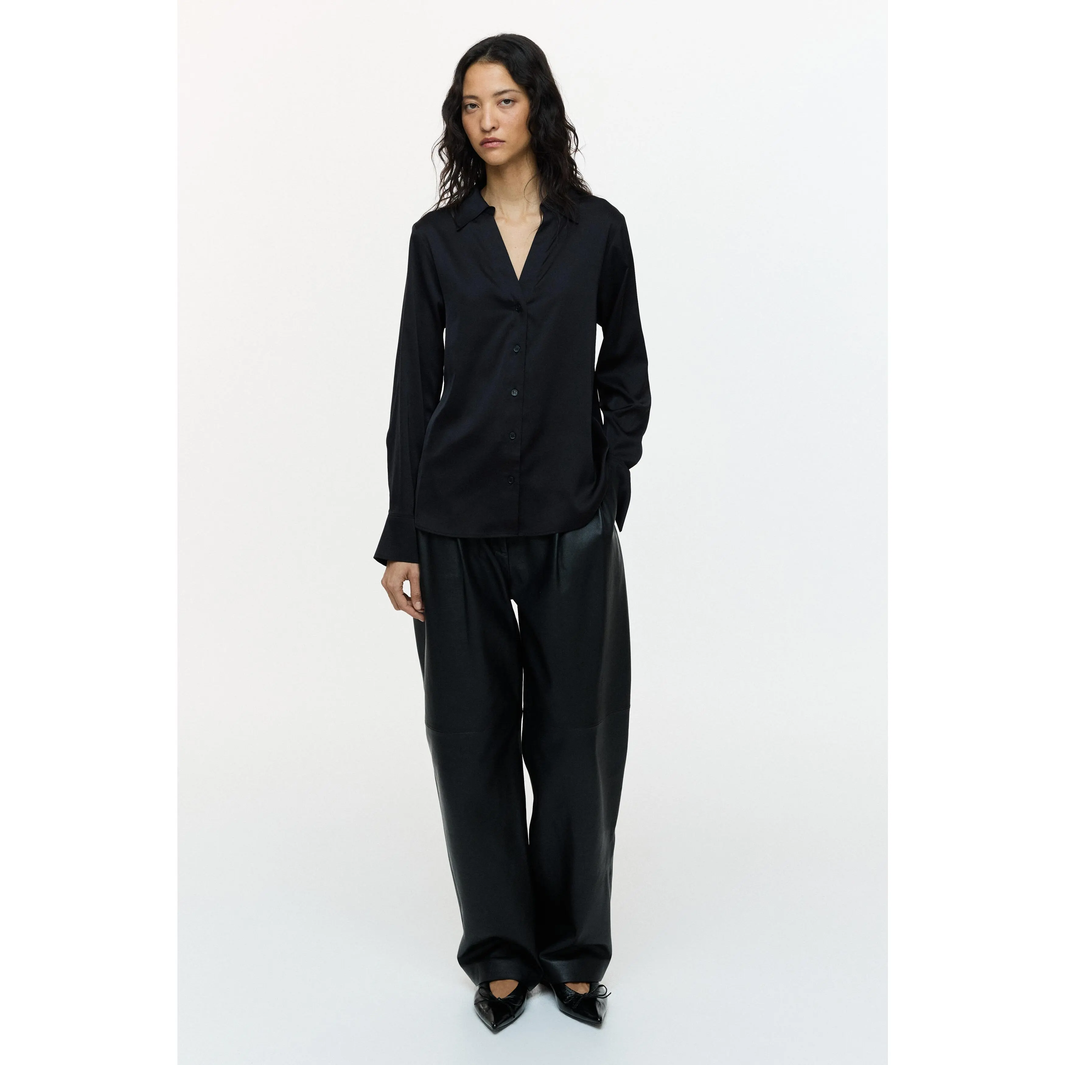 H&M V-neck blouse H&M V-neck blouse