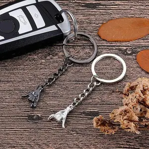 Matching Pinky Promise Heart Design Couple Keychains, Festive Party Gift for Valentine's Day, Ideal for Couples (Boyfriend, Girlfriend, Wife, Husband)