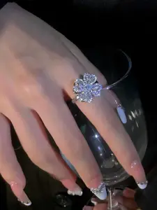 Stress Relief Rotating Four-Leaf Clover Ring, Adjustable Open Zircon Design, Fashionable Luxury Accessory for Women, Perfect Gift