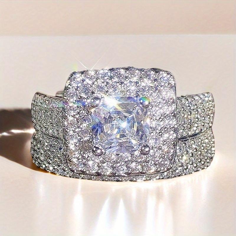 Women's Elegant 4-Prong Oval Cut Cubic Zirconia Engagement Ring - Sparkling, Chic Costume Jewelry Ring for Daily Wear, Special Moments, Ideal Engagement Gift, Engagement Rings, Oval Cut Rings