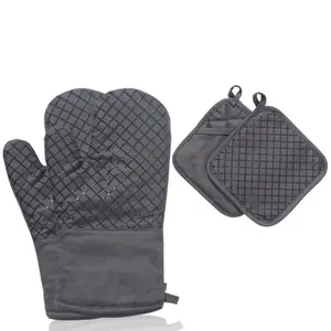 4 pcs set anti scald set, insulated gloves, insulated pads, filled with cotton inside, and covered with anti slip silicone outside, Baking and Barbecue Products Holder Bakeware