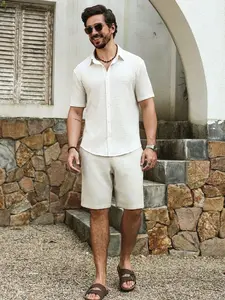 Loose Fit Men's White Solid Color Button-Up Short Sleeve Casual Shirt Regular Fit Summer Minimalist Style 100% Polyester