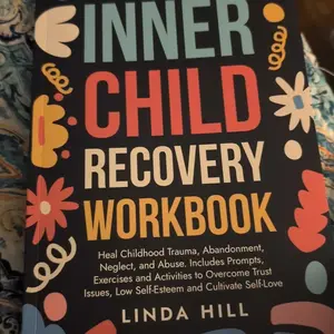 Product Review of Inner Child Recovery Workbook: Heal Childhood Trauma, Abandonment, Neglect, and Abuse. Includes Prompts, Exercises and Activities to Overcome Trust Issues, Low Self-Esteem and Cultivate Self-Love, Parenting book from A**r M**e S**t