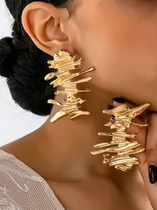 1 Pair Asymmetrical Metal Earrings, Vintage Design Jewelry For Women, Suitable For Daily Wear, Vacation, Party Accessories