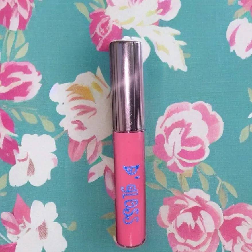 Newbie- Soft pink Long-lasting Hydrating High Pigmentation