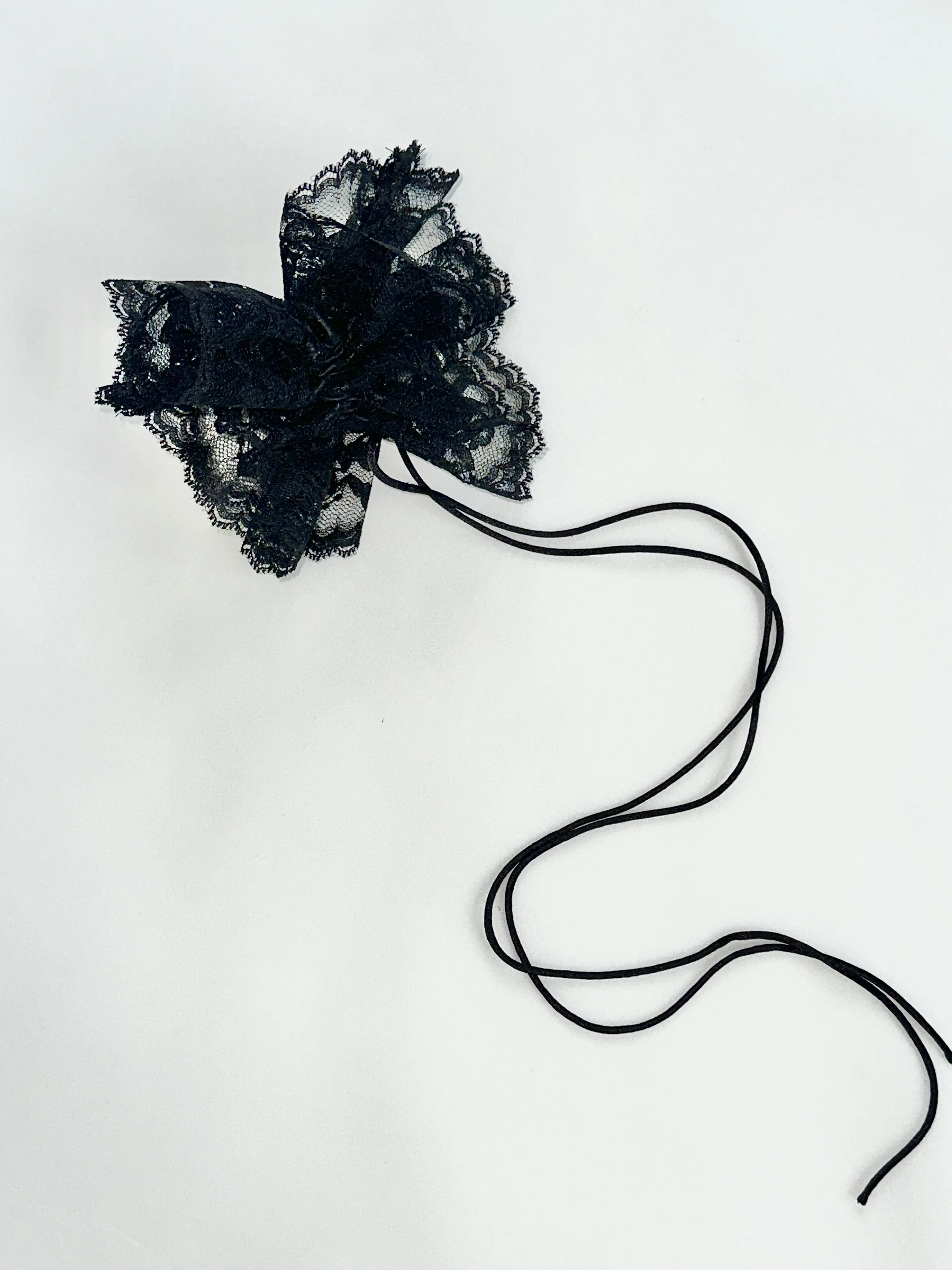 Lacy Peplum Scrunchie