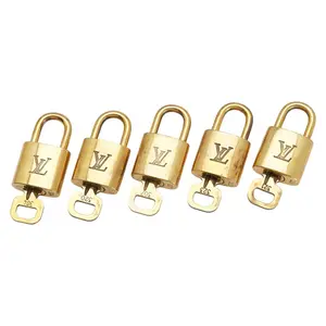 Pre-owned Louis Vuitton Zinc Alloy Small Leather Goods Cadena Lock Key Set