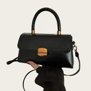 Crossbody Bags for Women Leather Shoulder Handbags Small Cross Body Purses with Adjustable Strap Trendy & Stylish for Everyday Use