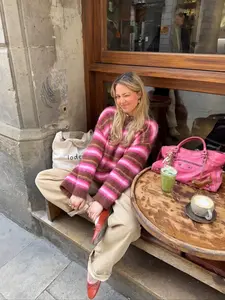 Women's Fashion Colorblock Striped Loose Round Neck Knit Sweater, Casual Long Sleeve Pullover for Fall & Winter, Ladies' Clothing Knitwear