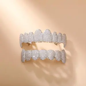 Micro-Inlaid Full Diamond Hip Hop Tooth Socket Vampire Sharp Teeth Fangya European and American Halloween Popular Fashion Men's Eight Teeth Gold Tooth Socket