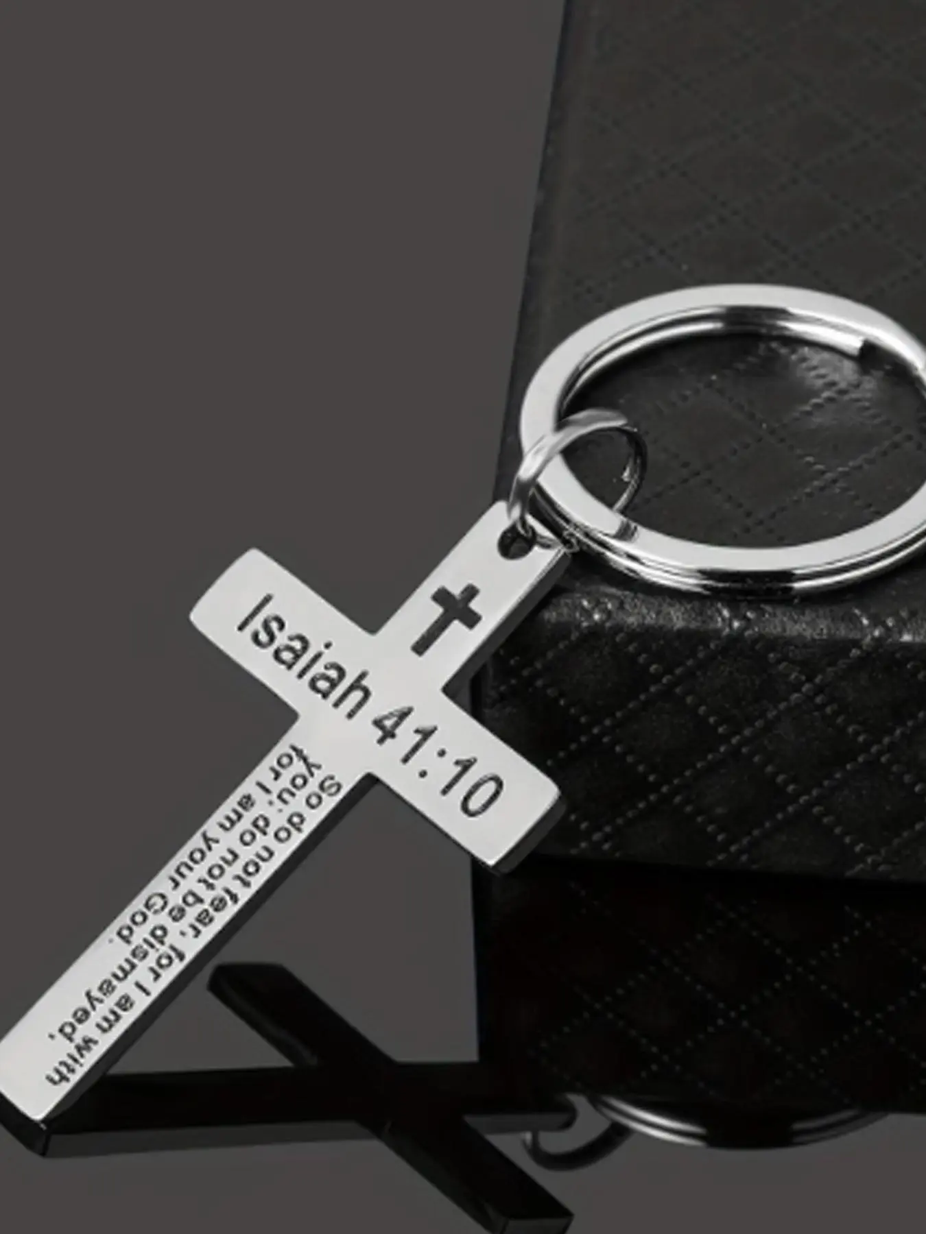 Stainless Steel Cross Charm Decorkeychain with Inspirational Bible Verse, Perfect Christian Gift, Bag Charm & Backpack Pendant for Women, Stylish Keychain, Keychain for Bags