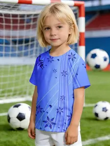 New girls' round neck short sleeve T-shirt, fun children's wear design, comfortable and fashionable, perfect for everyday wear Blue Gradient Stars And Moon Pattern Short-sleeved round neck top, suitable for daily wear