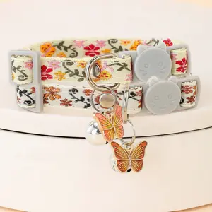 1PC Embroidered Retro Floral Pet Collar with Safety Buckle, Cute Butterfly Pendant & Bell, Adjustable Breakaway Collar for Cats & Small Puppies