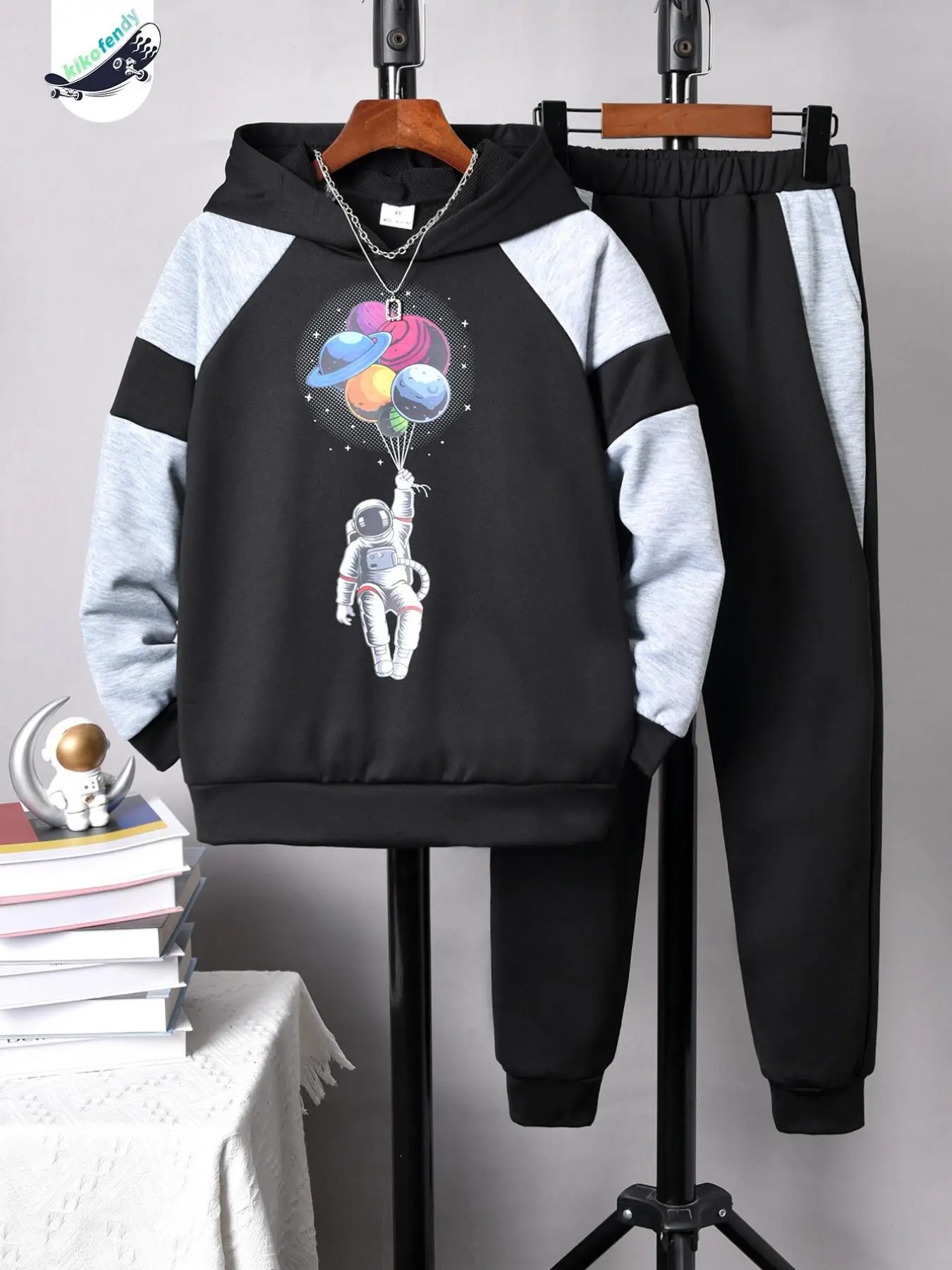 Two-Piece Set Boy's Colorblock Raglan Sleeve Sweatshirt & Elastic Waist Sweatpants Set, Casual Long Sleeve Hooded Pullover & Jogger Pants for Fall & W