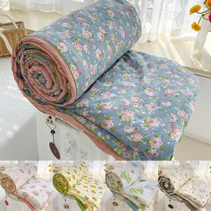 1pc Washed Cotton Floral Summer Quilt, Multiple Patterns Available, Lightweight Breathable Cooling Blanket, Soft Skin-Friendly Air Conditioner Quilt, Comfortable All Season Bedding for Bedroom, Living Room and Sofa, Boho Floral Quilt